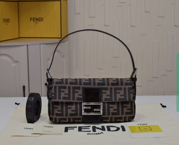 Fendi Sophisticated Women’s Handbag