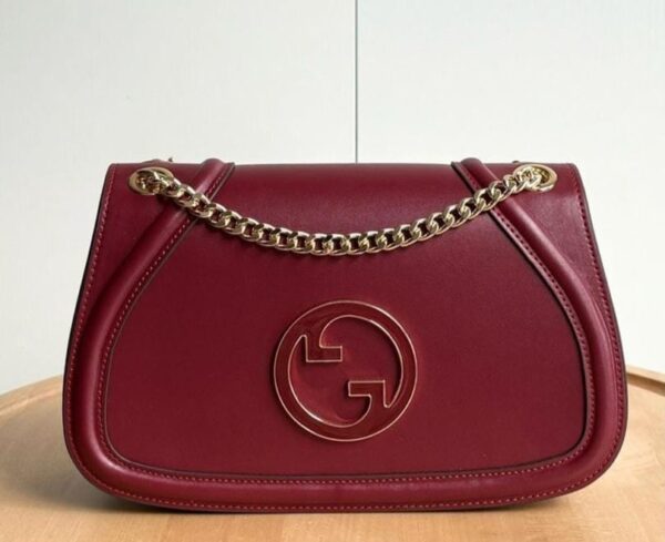 Gucci Effortlessly Stylish Leather Bag